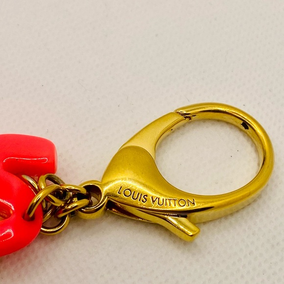 EUC Louis Vuitton LE Fuchsia Stephen Sprouse Graffiti Key Holder / Bag Charm - Picture 13 of 17